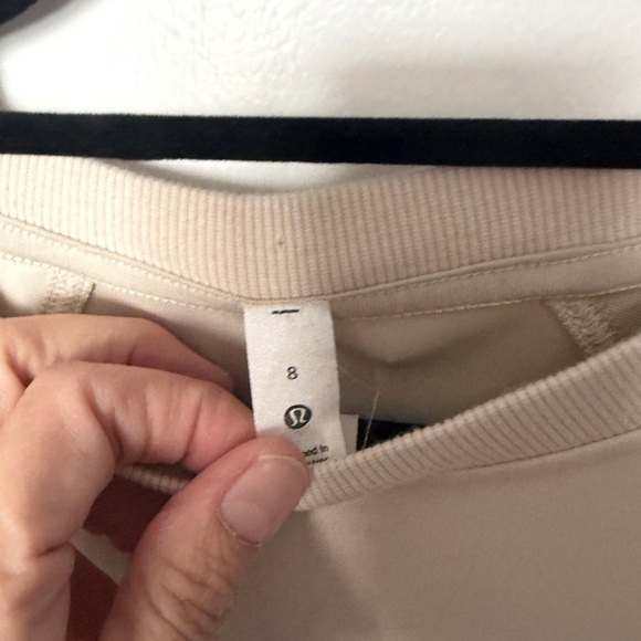 Lululemon Softstreme Ribbed-Hem Pullover - Picture 5 of 6